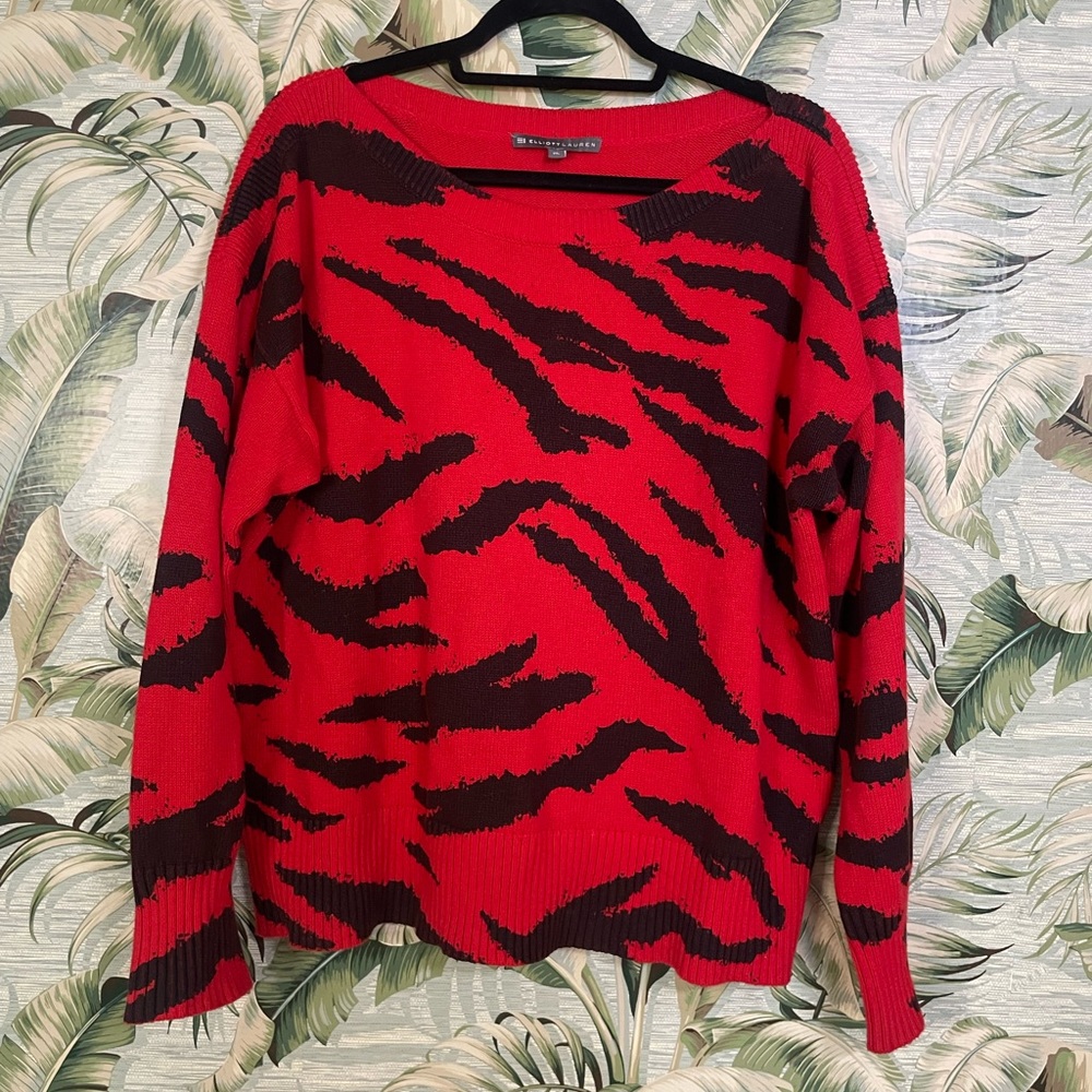 Elliott Lauran tiger print sweater